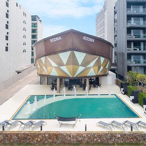 Rodina Beach Hotel